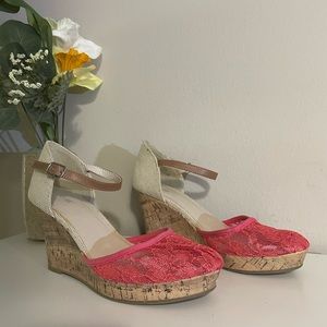 Apt.9 Brand Size 7.5 Platform Cork Heels With Bright Pink Lace Toe Shoes